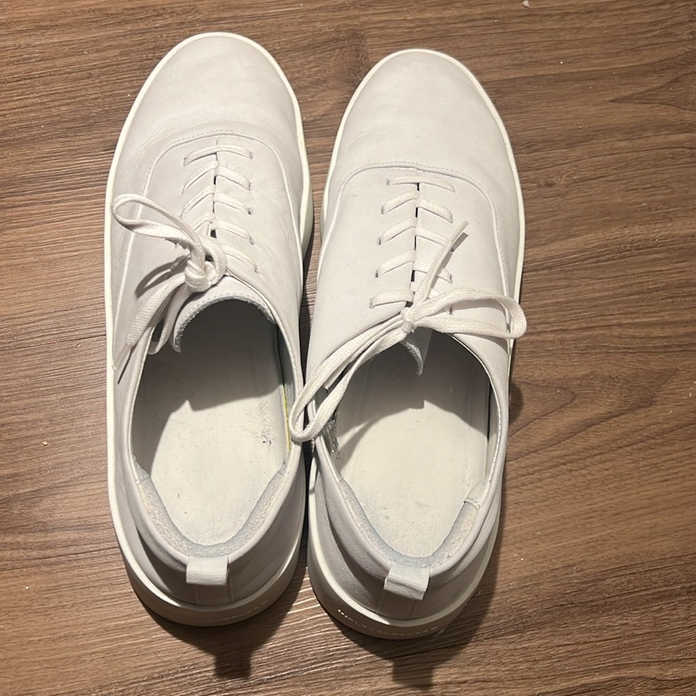 Wolf & Shephard Cruise™ Lace-Up Sneaker